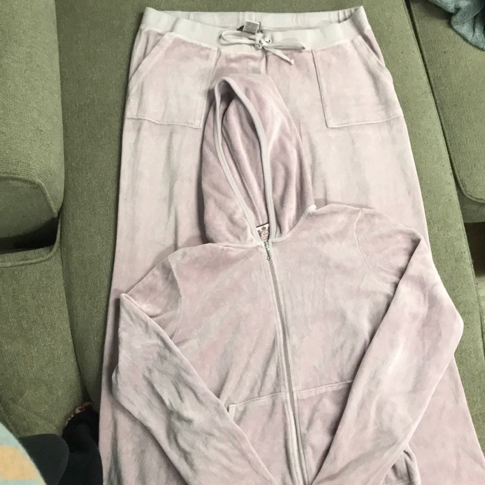 Juicy Couture Velour Outfit